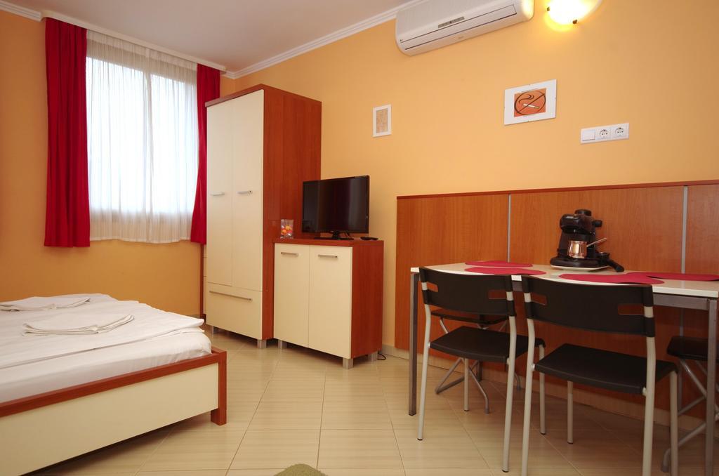 Vararok Apartman Gyula Dış mekan fotoğraf