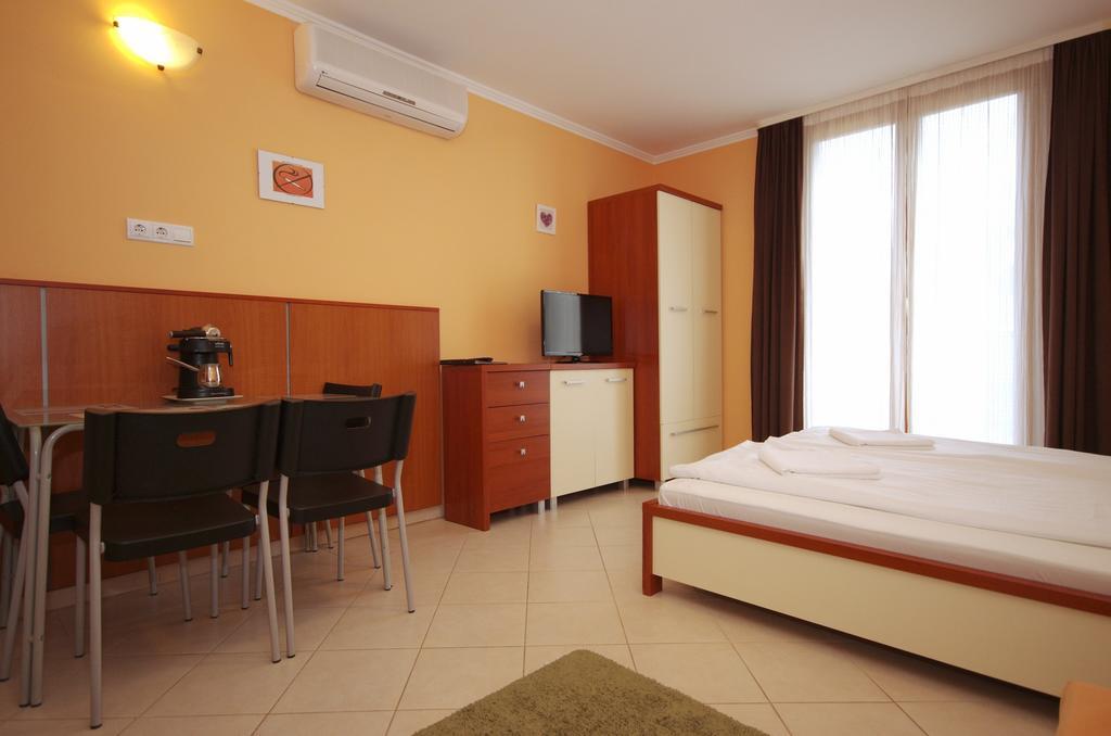 Vararok Apartman Gyula Dış mekan fotoğraf