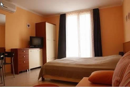 Vararok Apartman Gyula Dış mekan fotoğraf